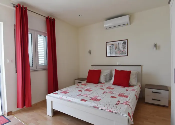 Natalia Podgora (Split-Dalmatia)